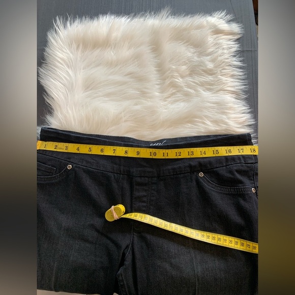 UP Black Skinny Jeans Sleek Modern Design - Picture 3 of 6